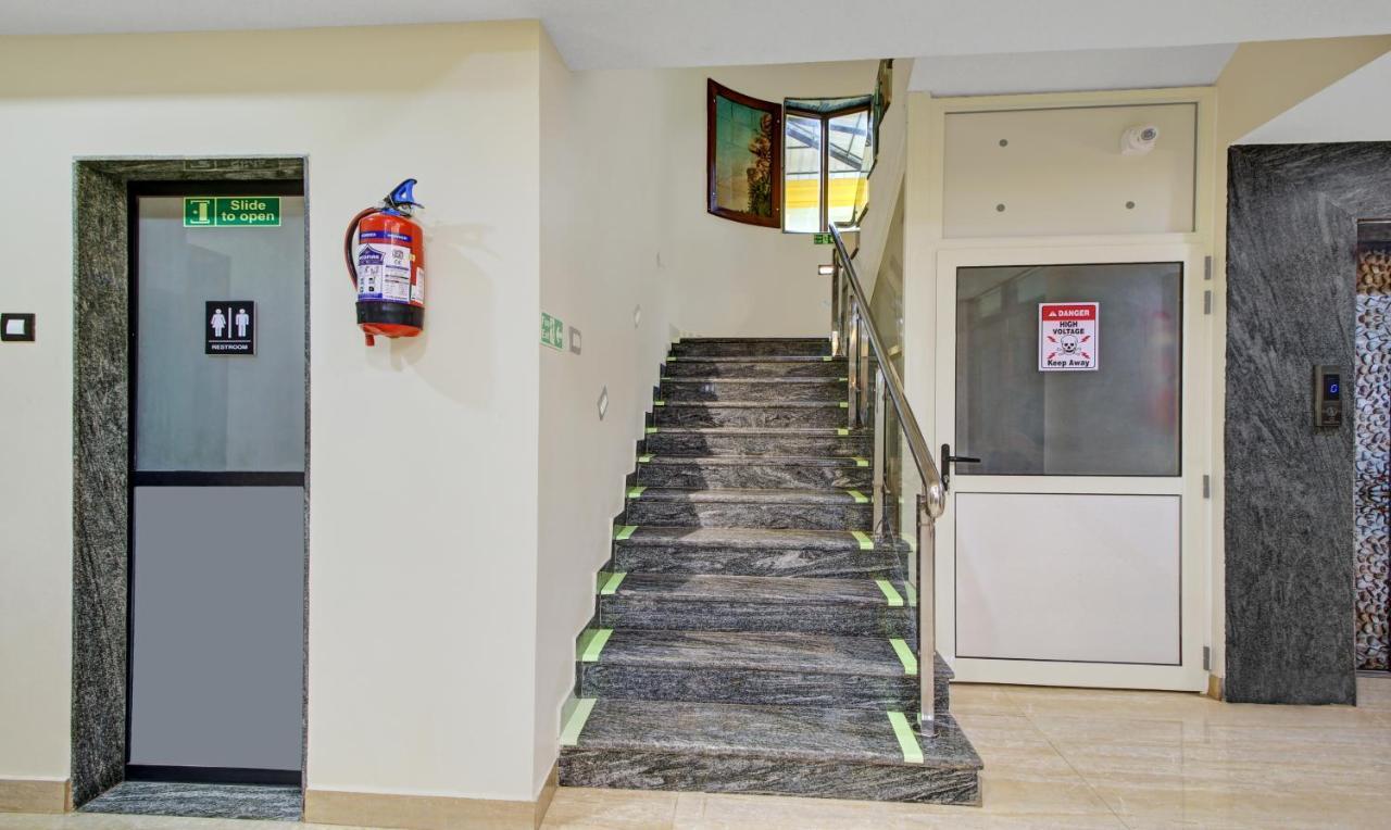 Treebo Majestic Palms, 2 Km From Colva Beach Benaulim Exterior foto